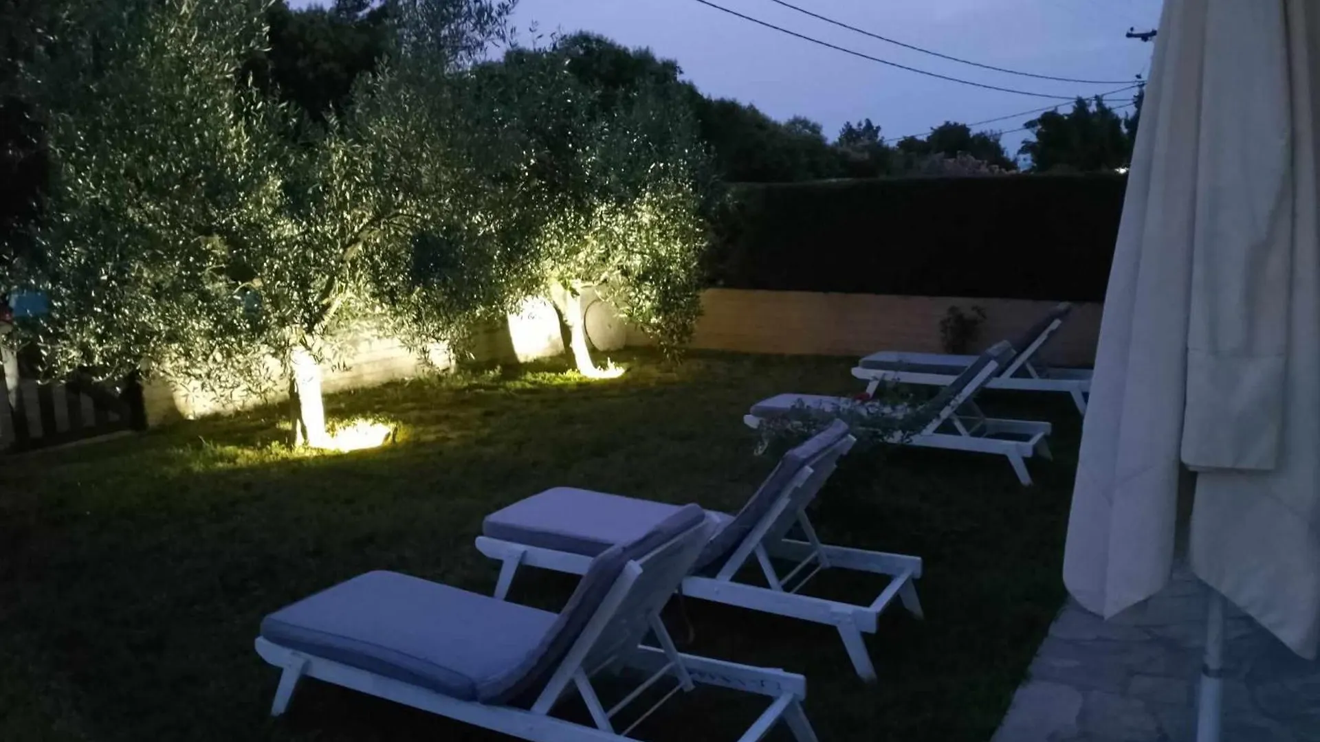 דירות פאליאורי Alexandra'S Garden