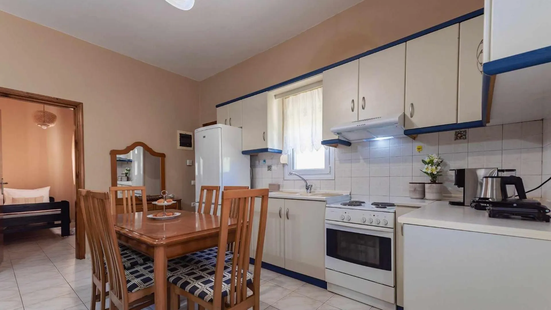Alexandra'S Garden Apartment Paliouri