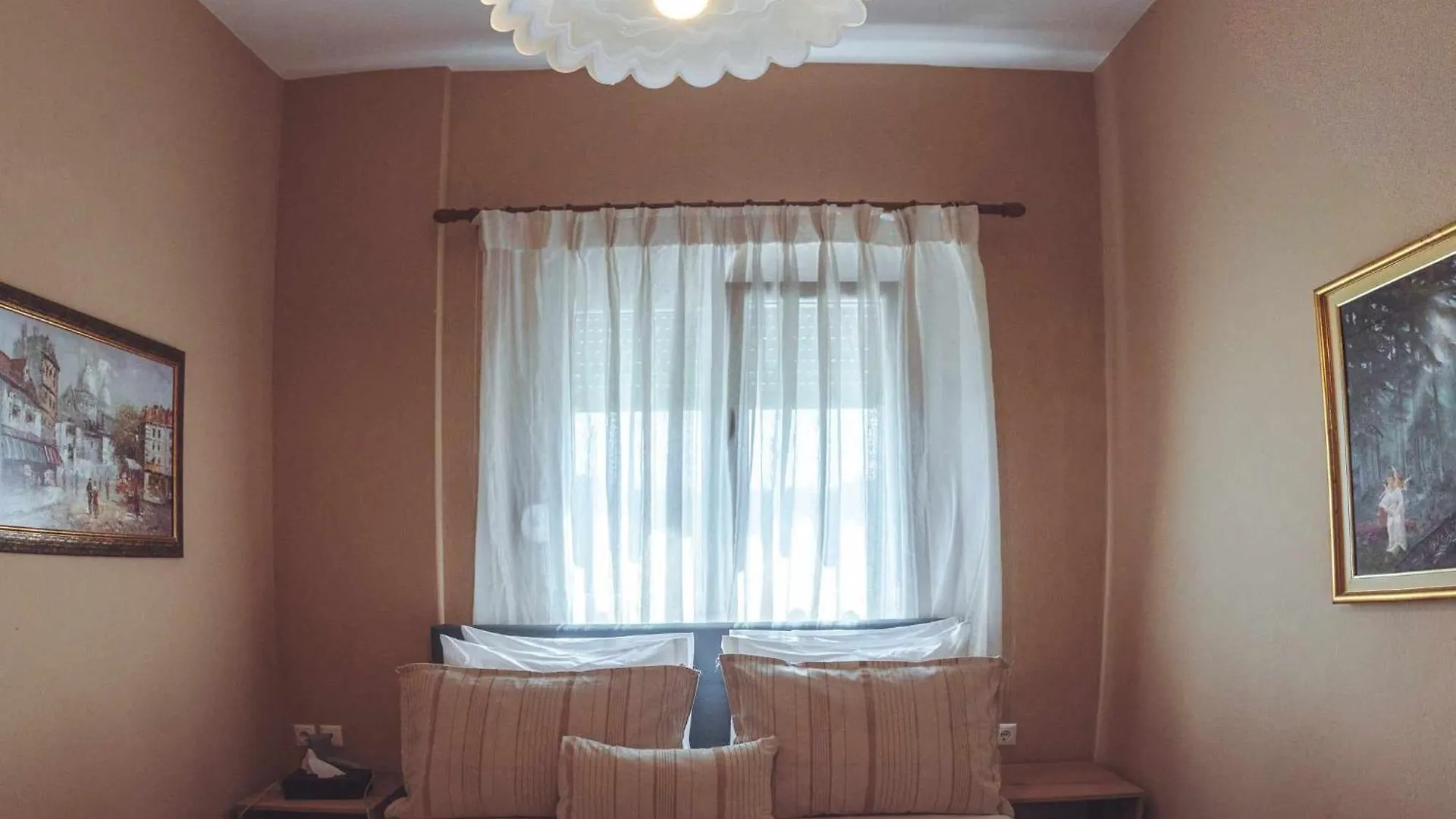 Alexandra'S Garden Apartment Paliouri